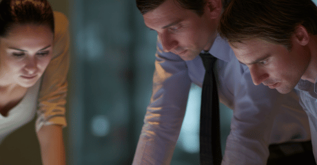 Adviseur aan de keukentafel